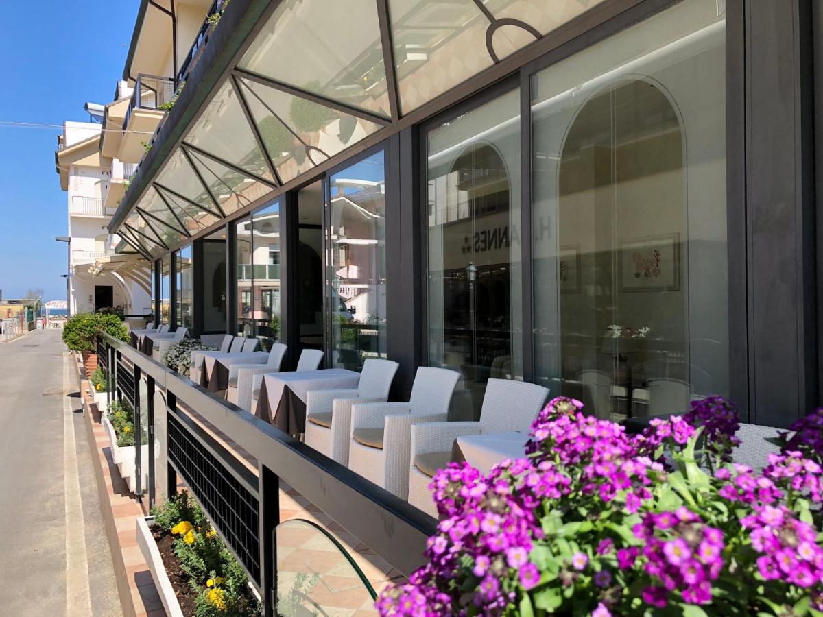 Hotel La Conchiglia Bellaria-Igea Marina Bagian luar foto