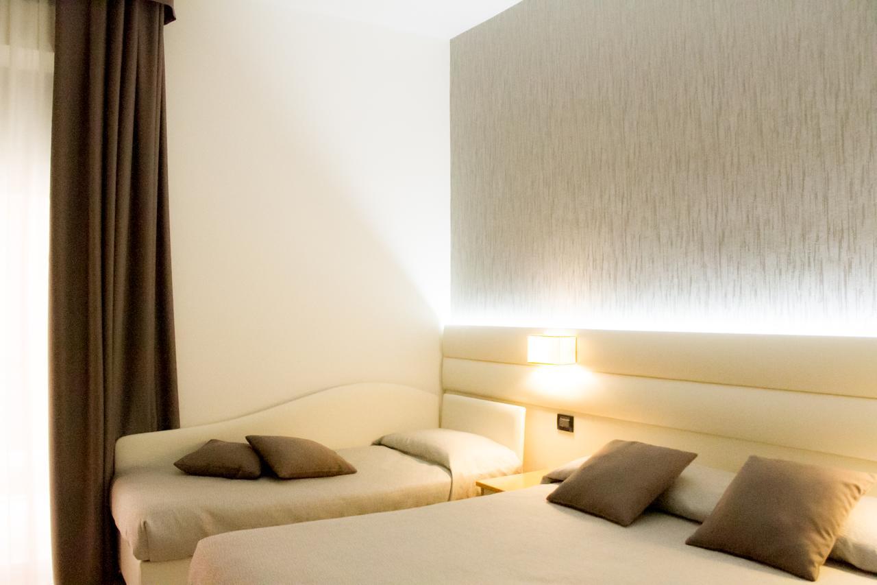 Hotel La Conchiglia Bellaria-Igea Marina Bagian luar foto