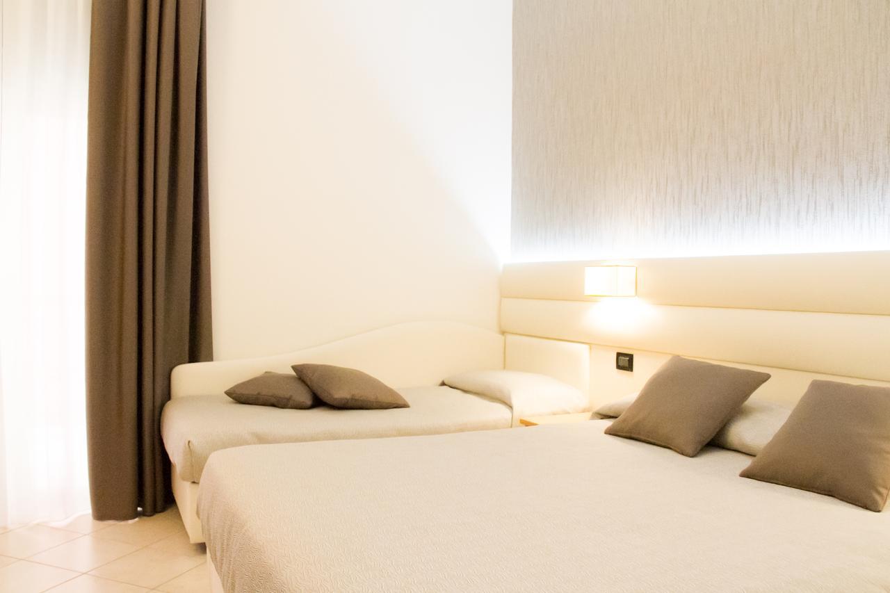 Hotel La Conchiglia Bellaria-Igea Marina Bagian luar foto